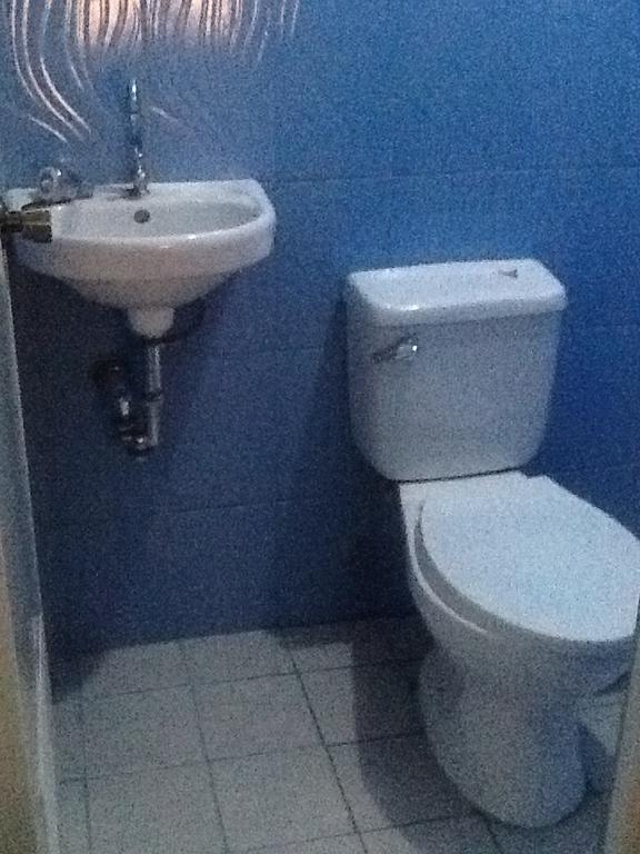 Angeles City Guesthouse Экстерьер фото